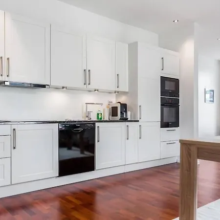 Penthouse By Brosundet, Free Parking Space *